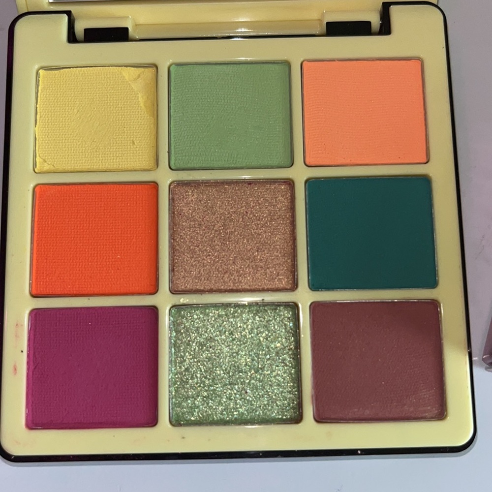eyeshadow bundle - Picture 2 of 4